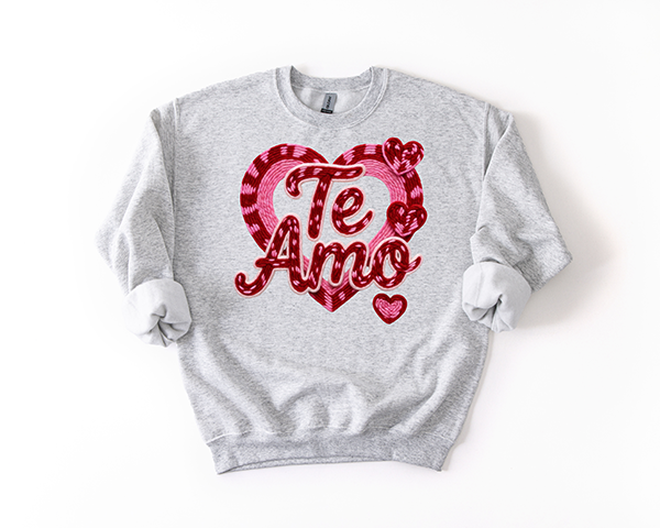Te Amo Faux Yarn Crewneck - Hand Printed in the USA